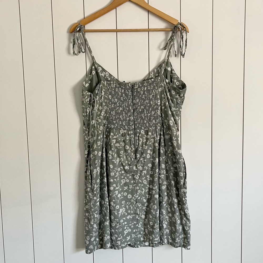 Abercrombie & Fitch Green Floral Mini Dress - Picture 3 of 3